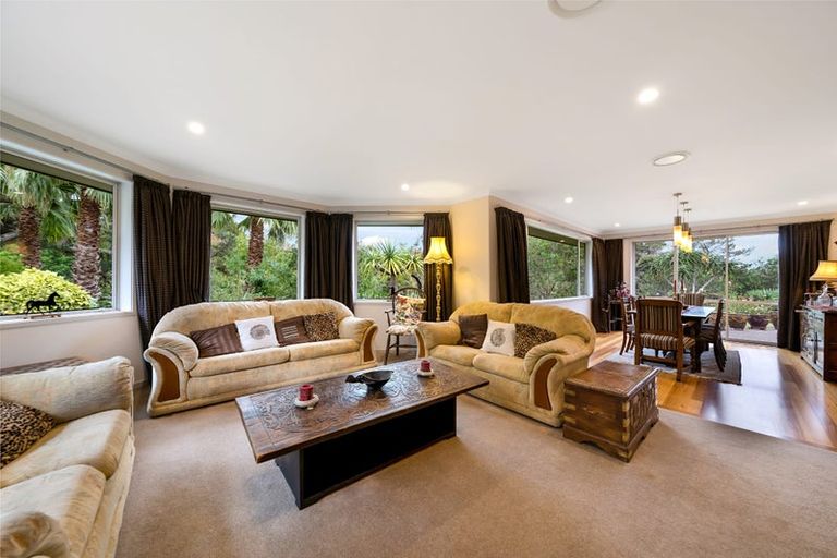 Photo of property in 33 Mudgeways Road, Massey, Auckland, 0614