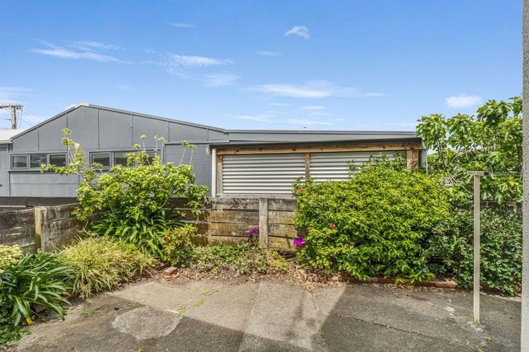 Photo of property in 2/104 Alma Road, Gonville, Whanganui, 4501