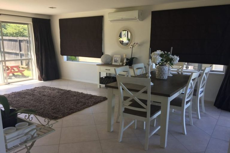 Photo of property in 31 Ina Ville Drive, Pukekohe, 2120