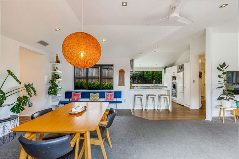 Photo of property in 19 Hamurana Place, Te Atatu Peninsula, Auckland, 0610