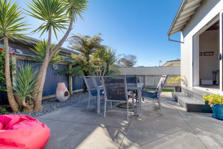 Photo of property in 108a Karaitiana Street, Frimley, Hastings, 4120