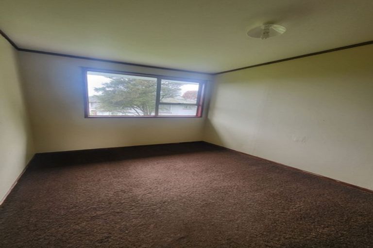 Photo of property in 23 Roick Parade, Glen Eden, Auckland, 0602