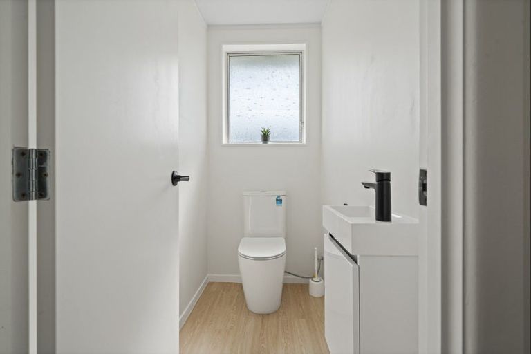 Photo of property in 22 Tavistock Street, Westown, New Plymouth, 4310