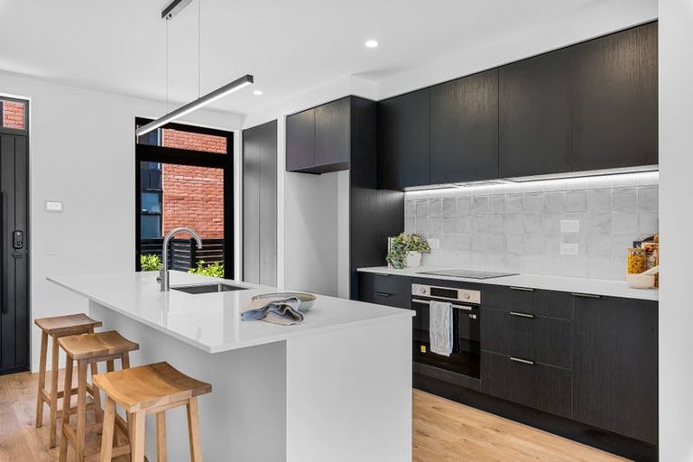 Photo of property in 5/17 Donald Place, St Albans, Christchurch, 8014