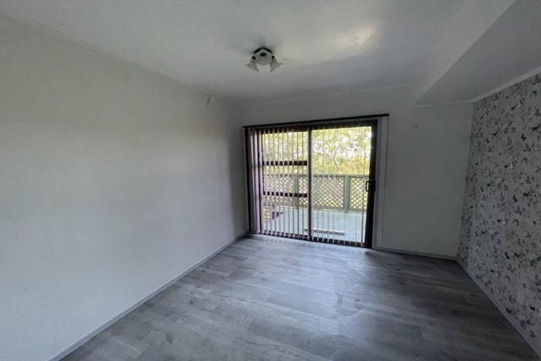 Photo of property in 313 Don Buck Road, Massey, Auckland, 0614