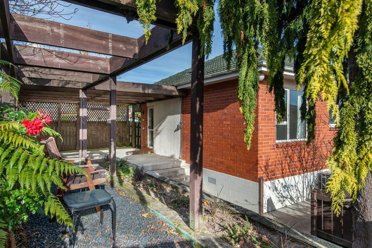 Photo of property in 8 Elwyn Crescent, Green Island, Dunedin, 9018