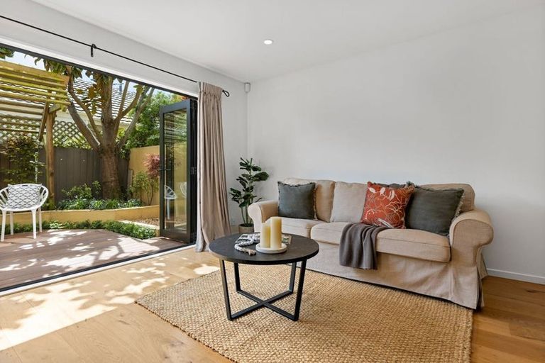Photo of property in 20 Ayr Street, Riccarton, Christchurch, 8011
