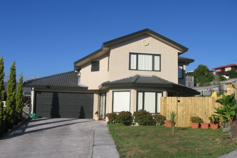 Photo of property in 1/14 Mossop Rise, Glenfield, Auckland, 0629