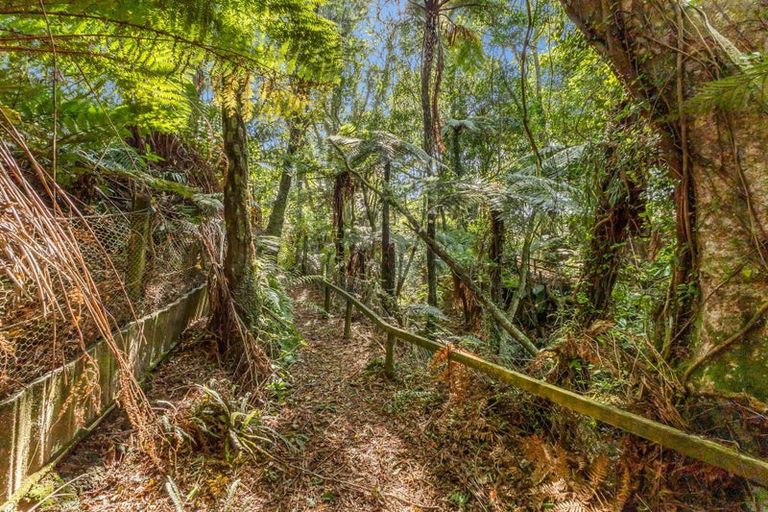 Photo of property in 1261 Frankley Road, Hurworth, New Plymouth, 4371