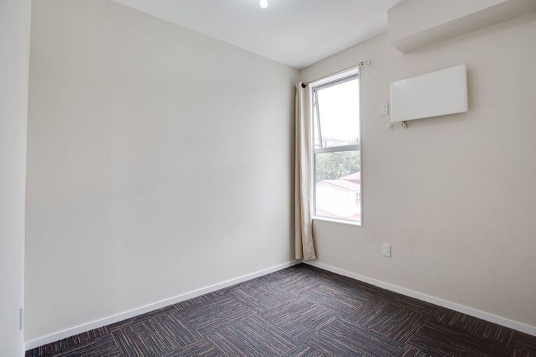 Photo of property in 33 Karo Drive, Te Aro, Wellington, 6011