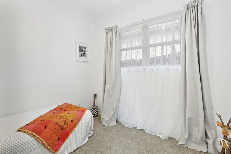 Photo of property in 45 The Drive, Tawa, Wellington, 5028