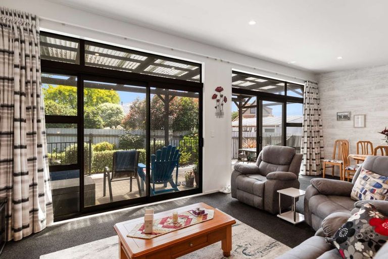 Photo of property in 7 Oak Crescent, Ashhurst, 4810