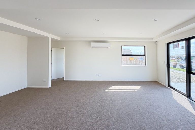Photo of property in 1 Archibald Place, Halswell, 8025