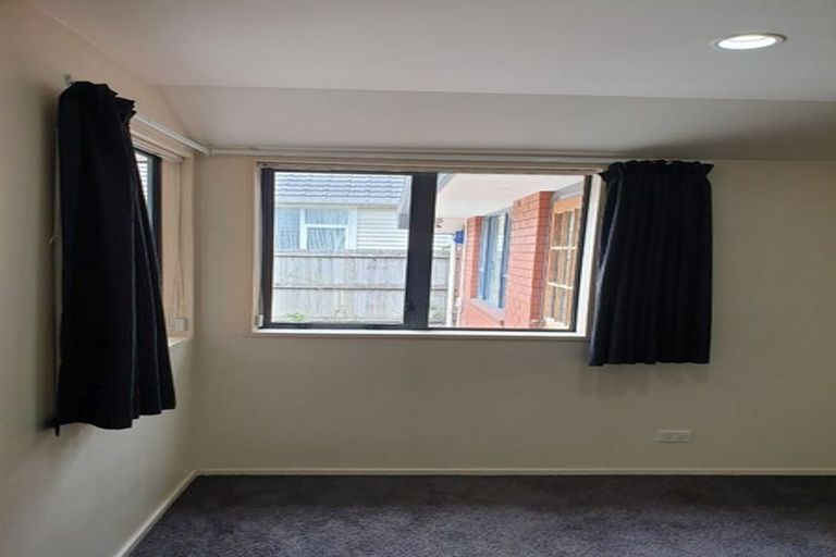 Photo of property in 1 Roche Avenue, Upper Riccarton, Christchurch, 8041