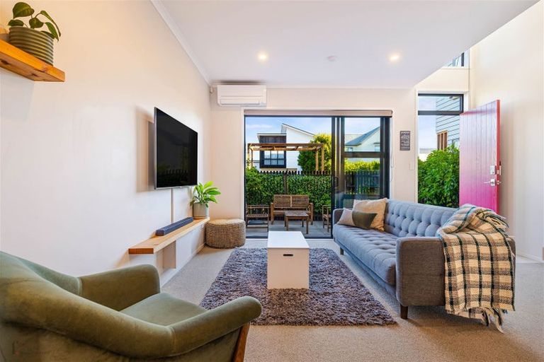 Photo of property in 21 Saltmarsh Road, Hobsonville, Auckland, 0616