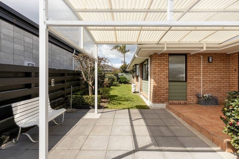 Photo of property in 4 Goods Road, Otumoetai, Tauranga, 3110