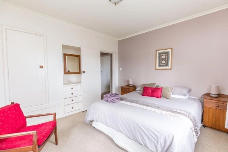 Photo of property in Mt View Flats, 4/6 The Mall, Mount Maunganui, 3116