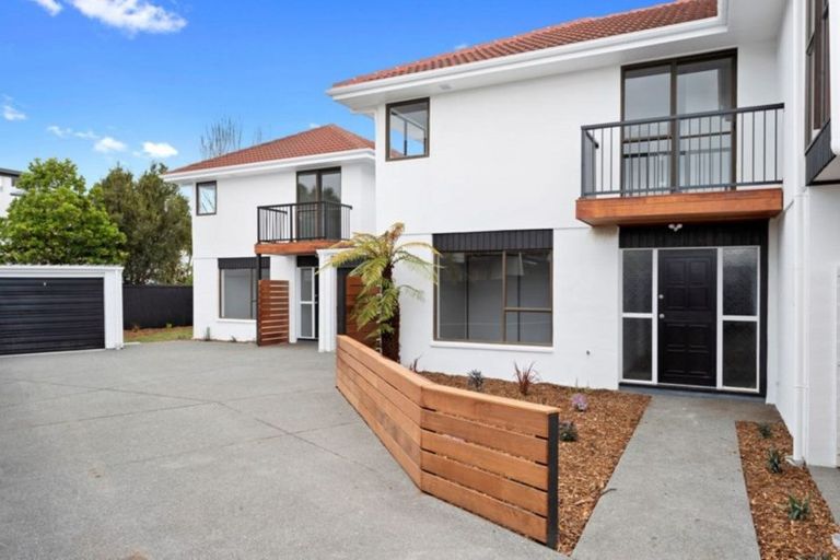 Photo of property in 91 Beachville Road, Redcliffs, Christchurch, 8081