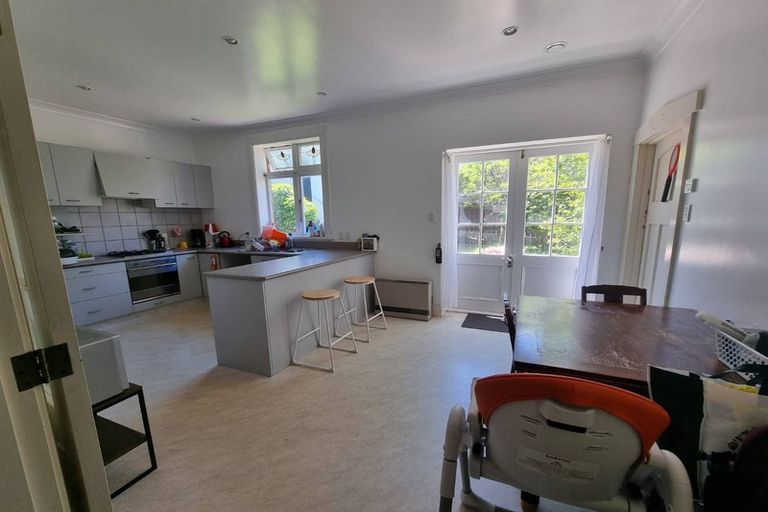 Photo of property in 1 The Parade, Island Bay, Wellington, 6023