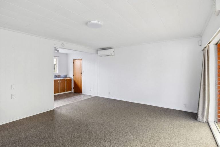 Photo of property in 2/40 Teoti Street, Paraparaumu Beach, Paraparaumu, 5032