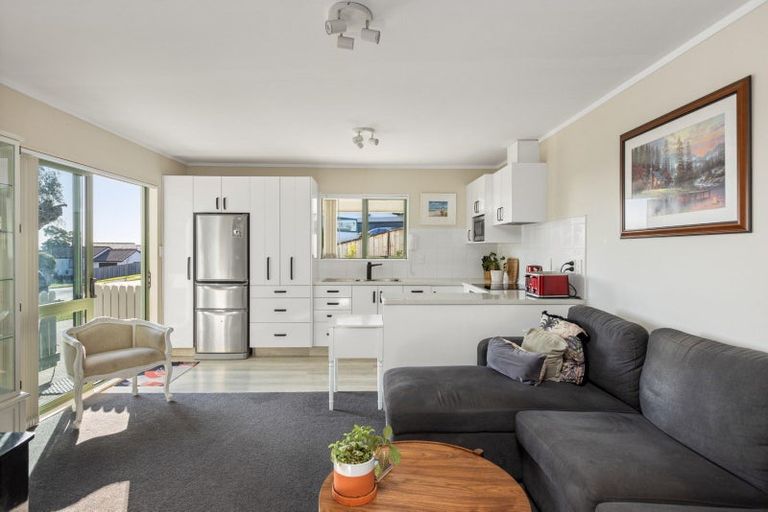 Photo of property in 73 Osprey Drive, Welcome Bay, Tauranga, 3112