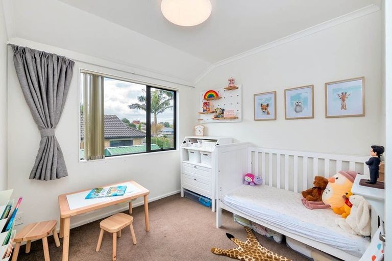 Photo of property in 15 San Carlo Court, Henderson, Auckland, 0612