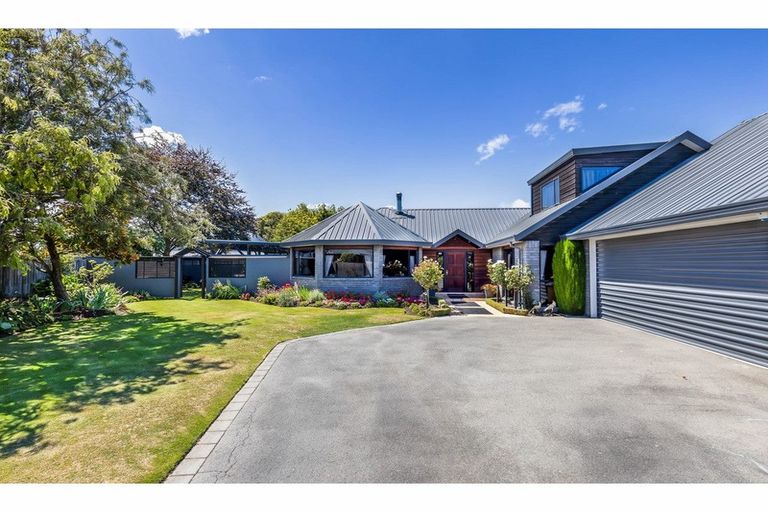 Photo of property in 3 Van Dieman Close, Templeton, Christchurch, 8042