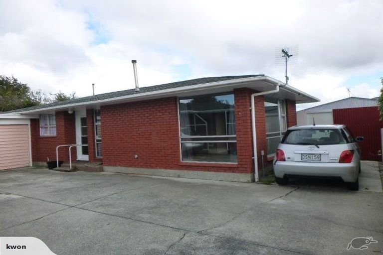 Photo of property in 12 Martin Street, Palmerston North, 4414