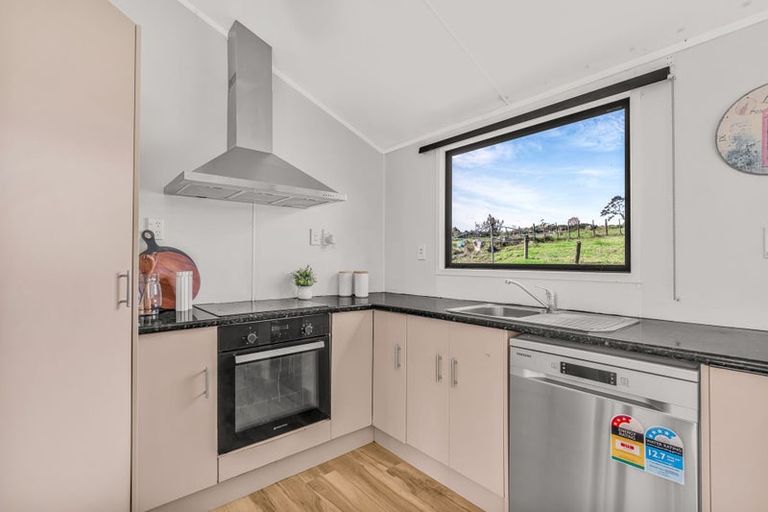 Photo of property in 230 Tavinor Road, Otaika, Whangarei, 0170