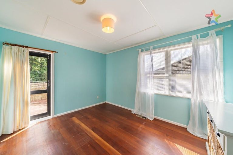 Photo of property in 58 Lees Grove, Wainuiomata, Lower Hutt, 5014