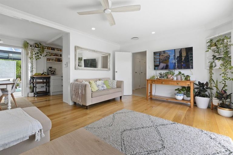 Photo of property in 552 Otumoetai Road, Matua, Tauranga, 3110