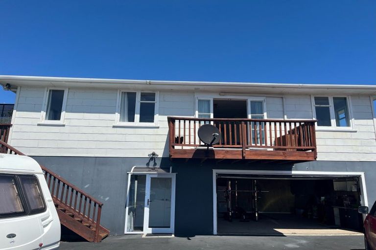 Photo of property in 58a Pratt Avenue, Foxton Beach, Foxton, 4815