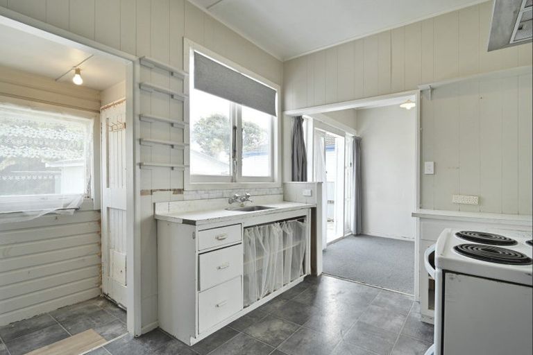 Photo of property in 225 Grove Road, Mayfair, Hastings, 4122