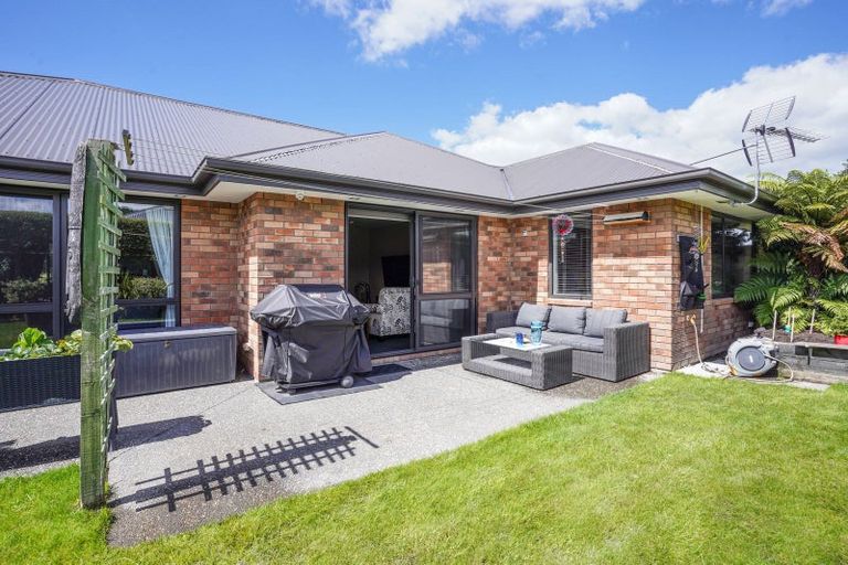 Photo of property in 22 Merrilees Place, Linwood, Christchurch, 8062