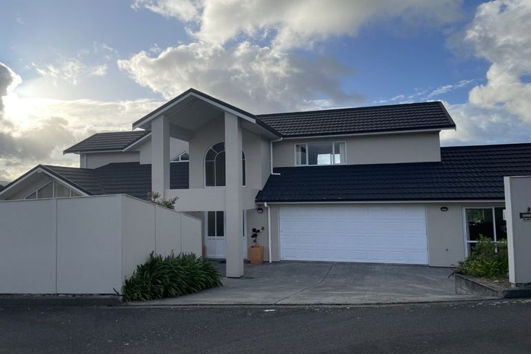 Photo of property in 9 The Topdeck, Whitby, Porirua, 5024