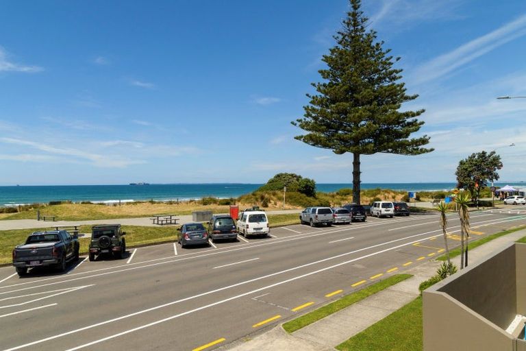 Photo of property in 45 Marine Parade, Mount Maunganui, 3116