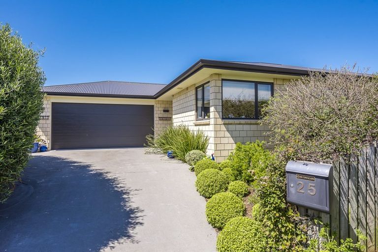 Photo of property in 25 Jade Lane, Paraparaumu, 5032