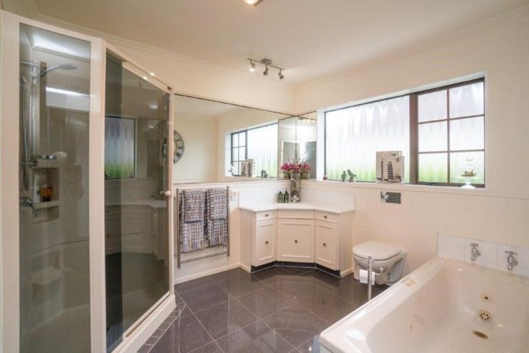 Photo of property in 74 Rata Street, Hawera, 4610