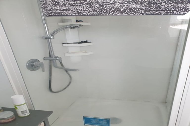 Photo of property in 6 Eton Place, Levin, 5510