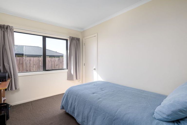 Photo of property in 17 Eric Batchelor Place, Waimate, 7924