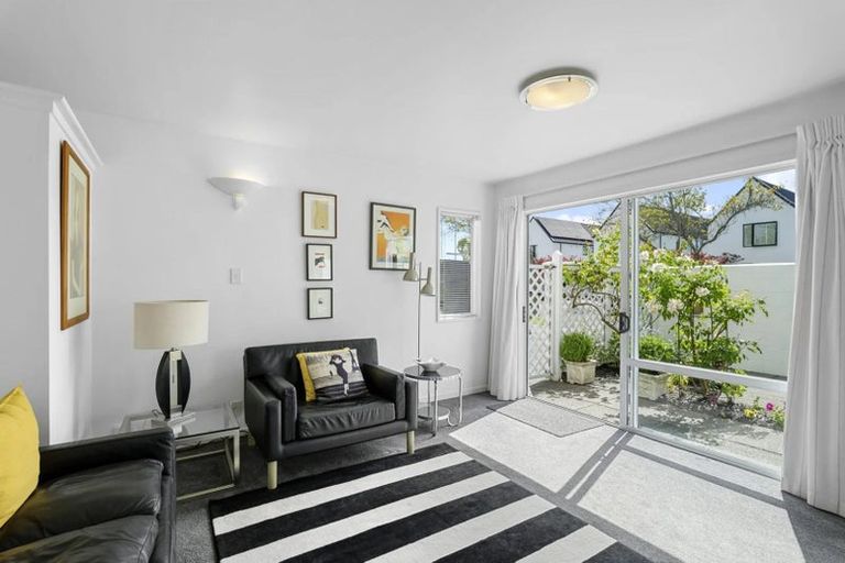 Photo of property in 49a Gracefield Avenue, Christchurch Central, Christchurch, 8013