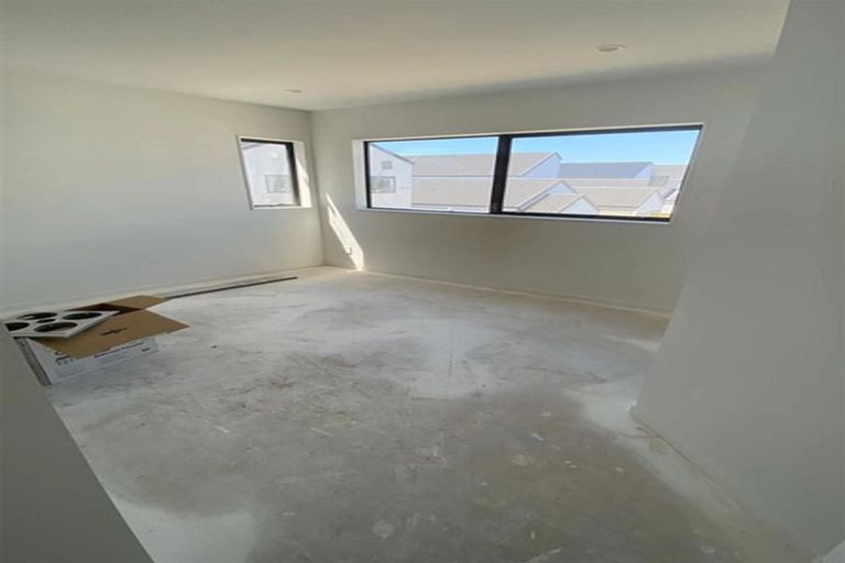 Photo of property in 26 Kairakau Street, Papakura, 2110