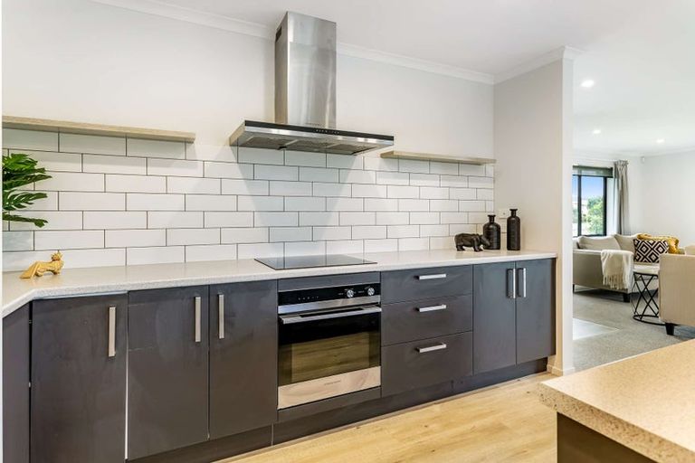 Photo of property in 110 Kupe Drive, Whitianga, 3510