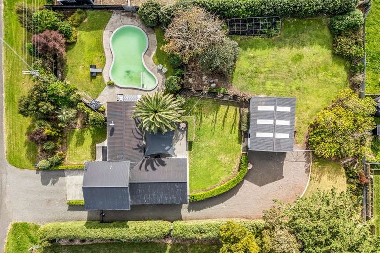 Photo of property in 37 Pitt Street, Clive, 4102