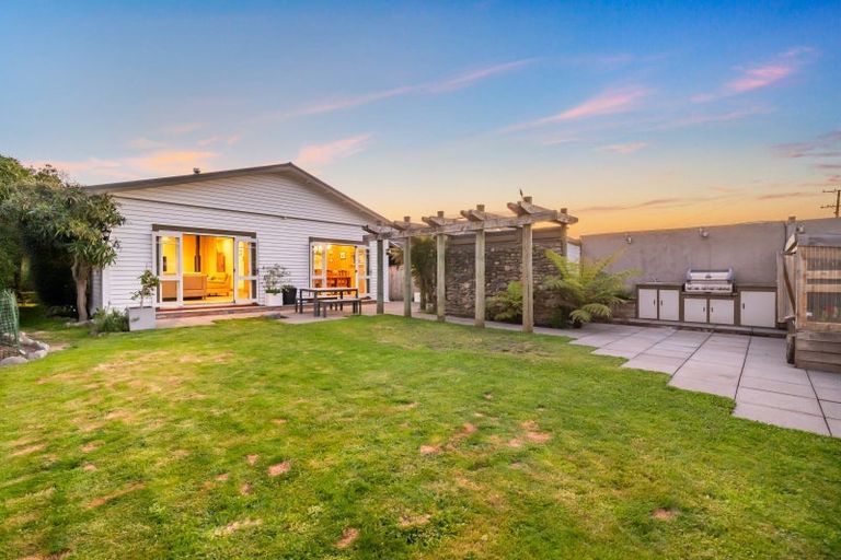 Photo of property in 17 Mcparland Street, Ebdentown, Upper Hutt, 5018