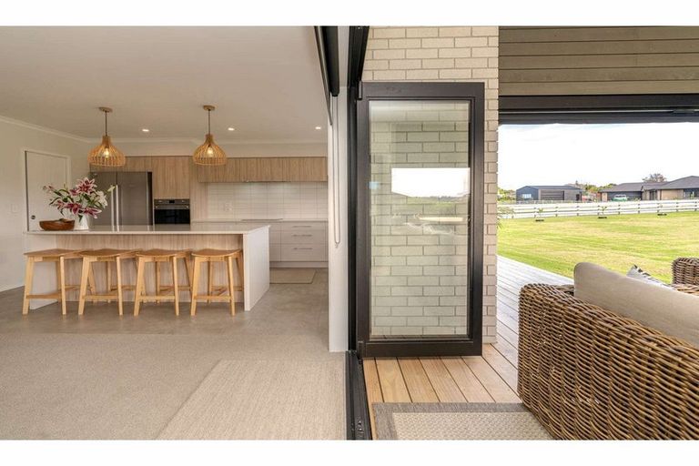 Photo of property in 11 The Lakes Drive, Kerikeri, 0230