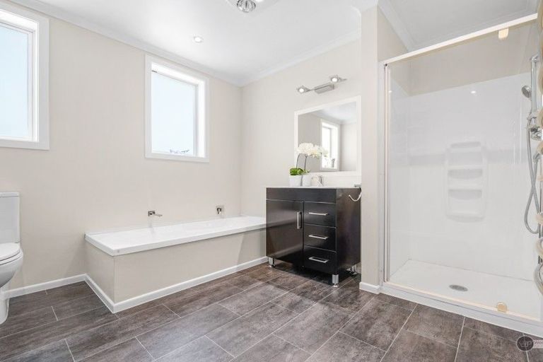 Photo of property in 51 Golders Road, Elderslea, Upper Hutt, 5018