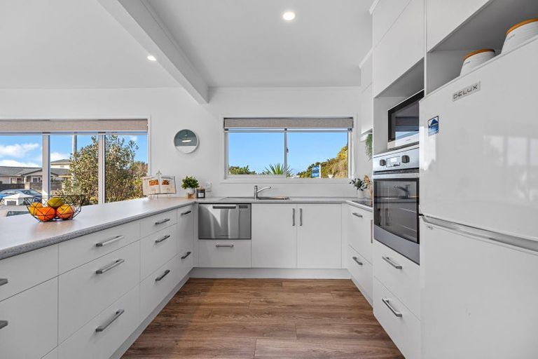 Photo of property in 7a Seaspray Drive, Mount Maunganui, 3116