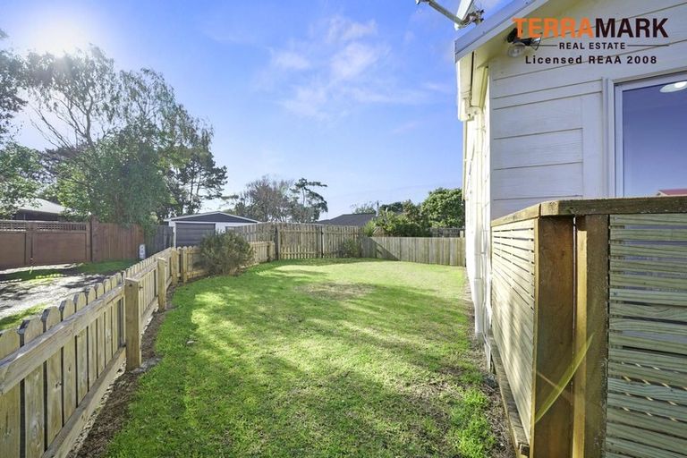 Photo of property in 9 Hewson Crescent, Otaki Beach, Otaki, 5512