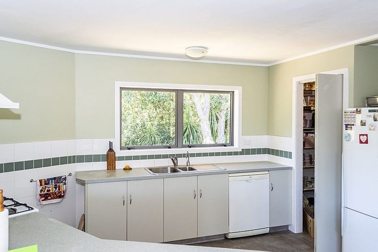 Photo of property in 12 Eton Place, Spotswood, New Plymouth, 4310